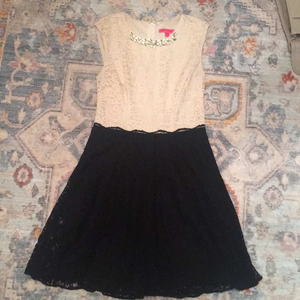 Betsey Johnson Dress size 8
